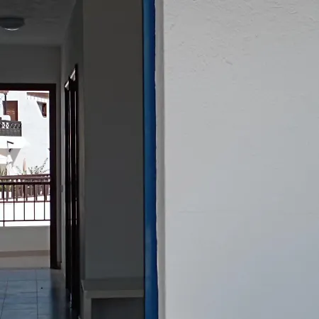 Botabara A9 * Puerto del Carmen (Lanzarote)